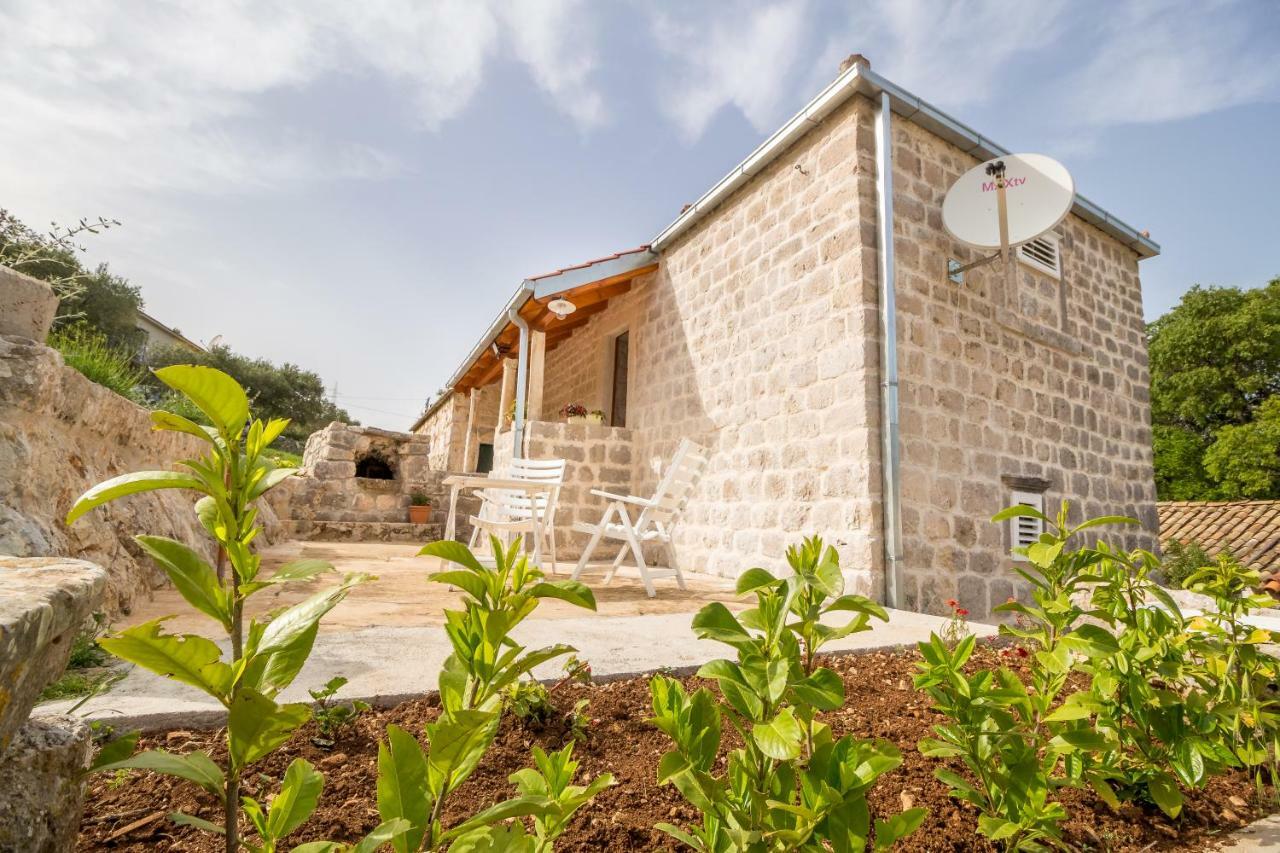 Olive Garden Apartamento Ston Exterior foto